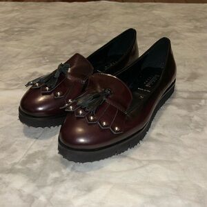 NWOB Baldinini Burgundy Italian Leather Tassel Loafer Flats